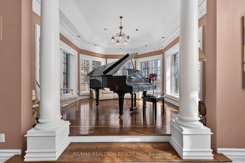 Photo 10 at 65 Offord Crescent, Bayview Southeast, Aurora