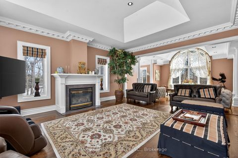 Photo 18 at 65 Offord Crescent, Bayview Southeast, Aurora