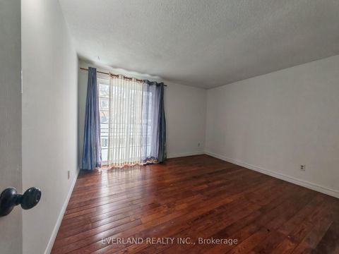 Photo 10 at 18 Camberley Court, Malvern, Toronto