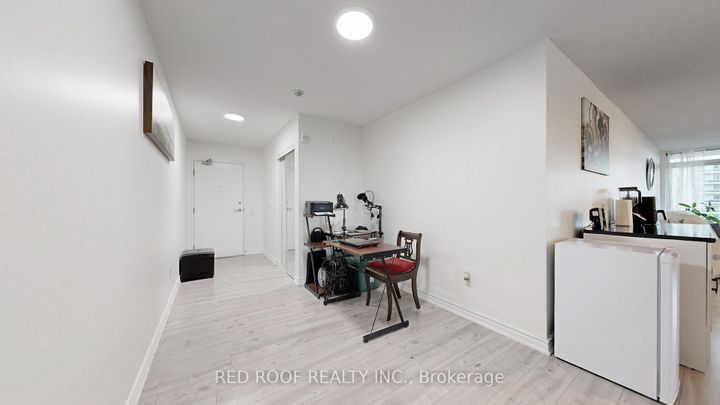 Photo 12 at 711 - 33 Singer Court, Bayview Village, Toronto