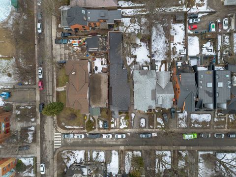 Photo 6 at 70 Melbourne Avenue, South Parkdale, Toronto