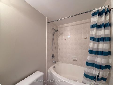 Photo 5 at 1103 - 200 Burnhamthorpe Road E, City Centre, Mississauga