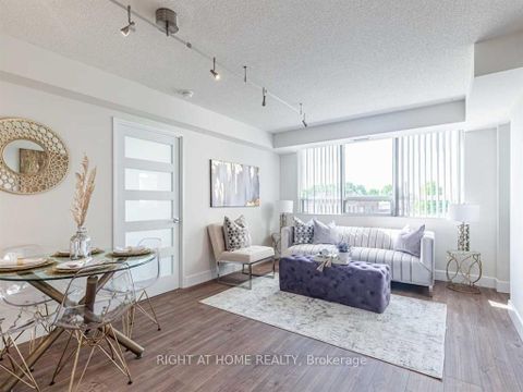 Photo 3 at 215 - 555 Wilson Hts Boulevard, Clanton Park, Toronto