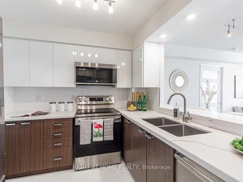 Photo 8 at 215 - 555 Wilson Hts Boulevard, Clanton Park, Toronto