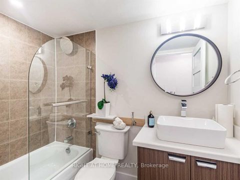 Photo 15 at 215 - 555 Wilson Hts Boulevard, Clanton Park, Toronto
