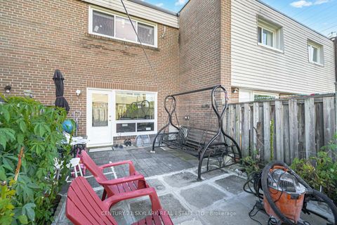 Photo 13 at 26 - 435 Silverstone Drive, Clairville, Toronto