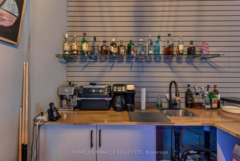 Photo 18 at 2789 Lakeshore Boulevard W, New Toronto, Toronto