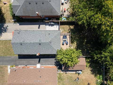 Photo 11 at 88 Canlish Road, Dorset Park, Toronto