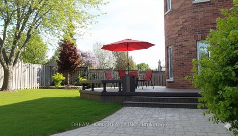 Photo 19 at 735 Foxcroft Boulevard, Wyndham, Newmarket