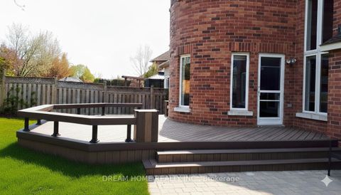 Photo 20 at 735 Foxcroft Boulevard, Wyndham, Newmarket