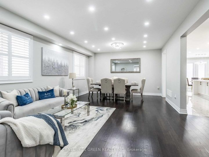 Photo 4 at 39 Argelia Crescent, Credit Valley, Brampton