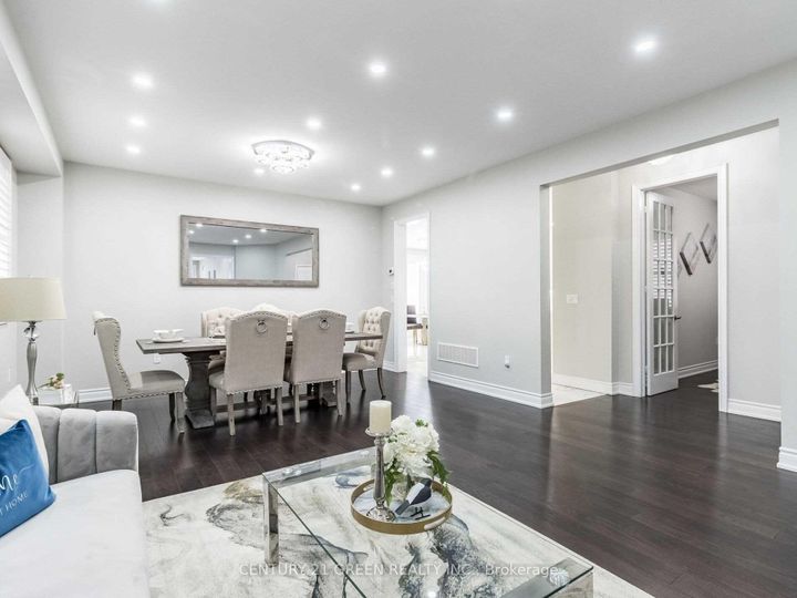 Photo 5 at 39 Argelia Crescent, Credit Valley, Brampton