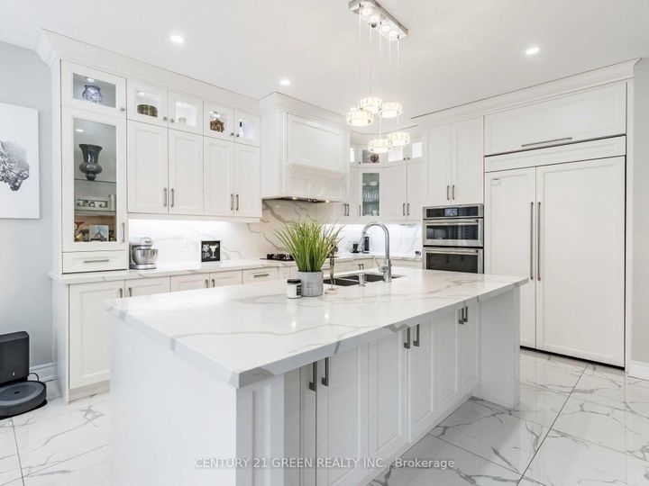 Photo 8 at 39 Argelia Crescent, Credit Valley, Brampton