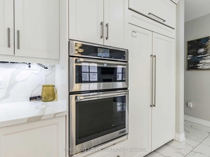 Photo 11 at 39 Argelia Crescent, Credit Valley, Brampton