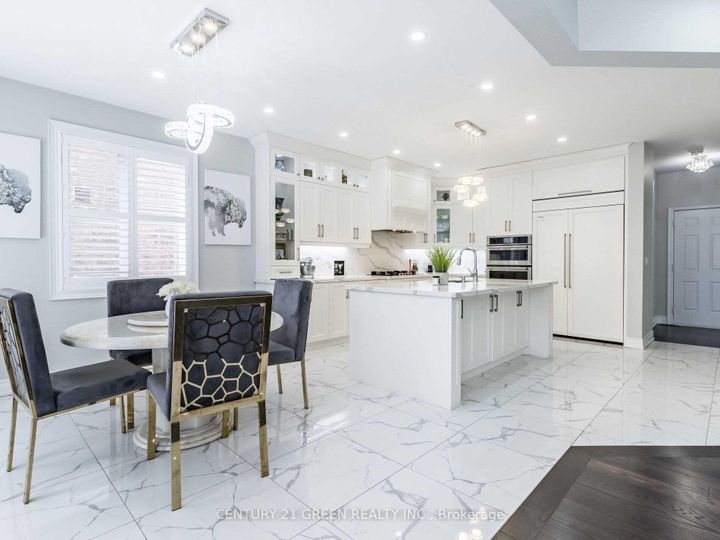 Photo 12 at 39 Argelia Crescent, Credit Valley, Brampton