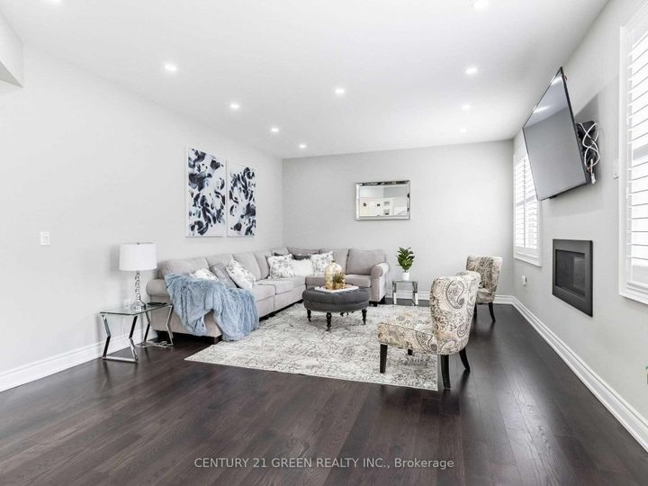 Photo 13 at 39 Argelia Crescent, Credit Valley, Brampton