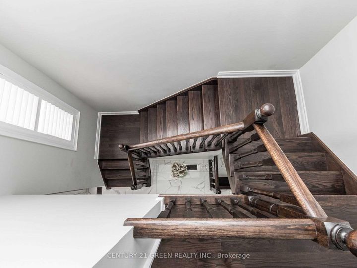 Photo 15 at 39 Argelia Crescent, Credit Valley, Brampton