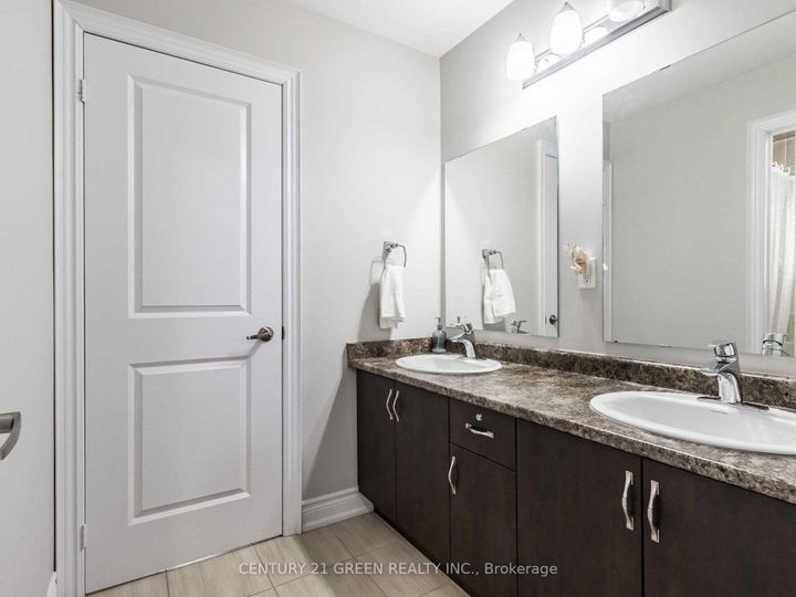 Photo 23 at 39 Argelia Crescent, Credit Valley, Brampton