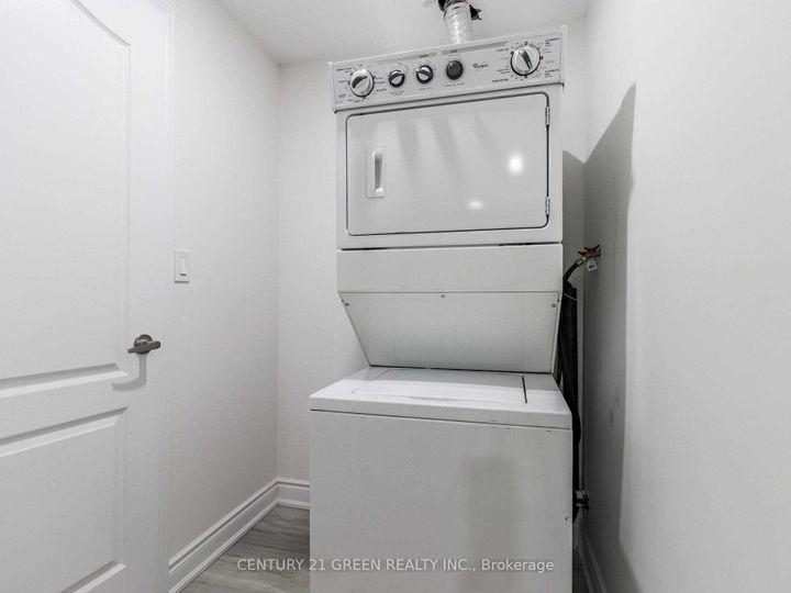 Photo 31 at 39 Argelia Crescent, Credit Valley, Brampton