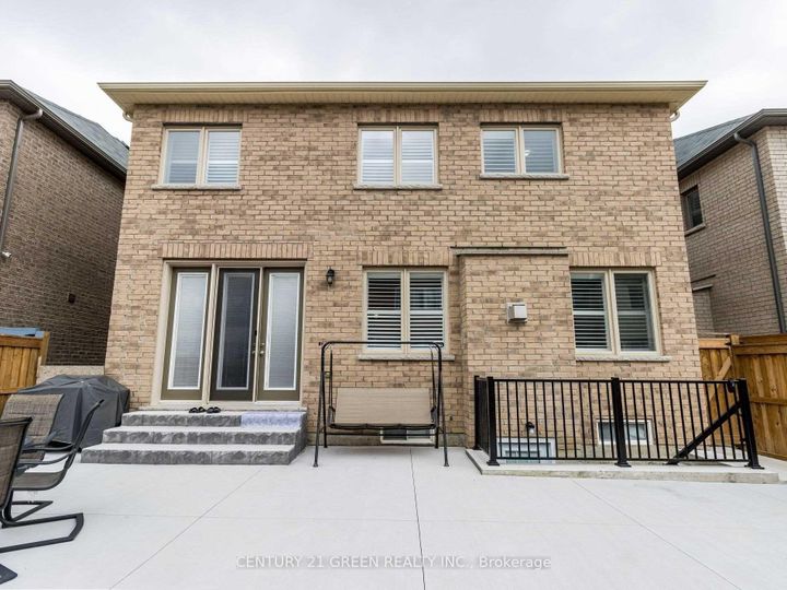 Photo 35 at 39 Argelia Crescent, Credit Valley, Brampton