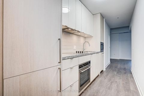 Photo 11 at 702 - 115 Blue Jays Way, Waterfront Communities C1, Toronto