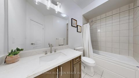 Photo 5 at 10 Gower Drive, Rural Aurora, Aurora