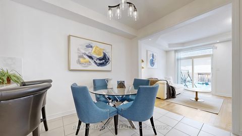 Photo 16 at 10 Gower Drive, Rural Aurora, Aurora