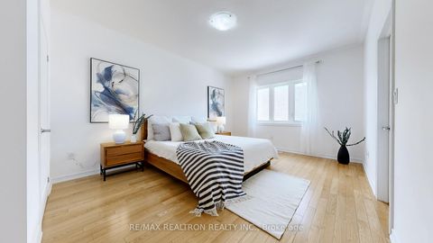 Photo 27 at 10 Gower Drive, Rural Aurora, Aurora