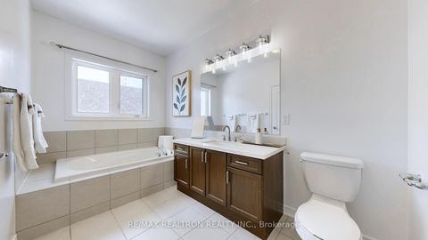 Photo 31 at 10 Gower Drive, Rural Aurora, Aurora