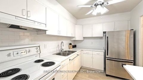 Photo 9 at 218 - 451 The West Mall, Etobicoke West Mall, Toronto