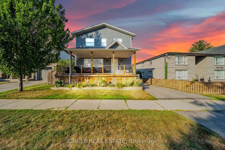 Photo 1 at 1043 Shaw Drive, Lakeview, Mississauga