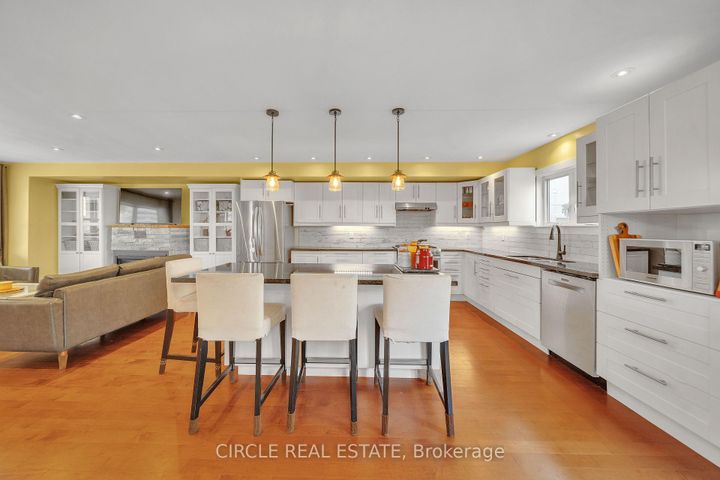 Photo 14 at 1043 Shaw Drive, Lakeview, Mississauga