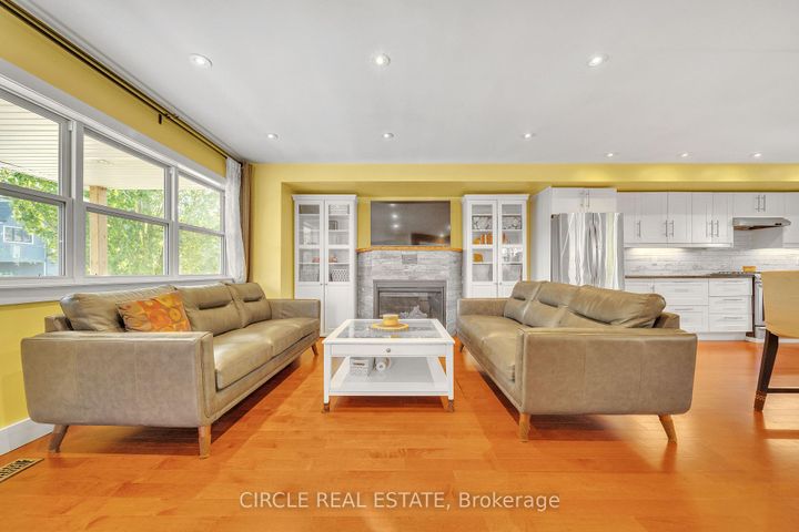 Photo 16 at 1043 Shaw Drive, Lakeview, Mississauga