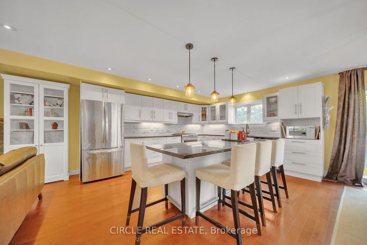 Photo 17 at 1043 Shaw Drive, Lakeview, Mississauga