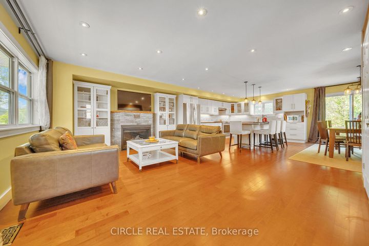 Photo 19 at 1043 Shaw Drive, Lakeview, Mississauga