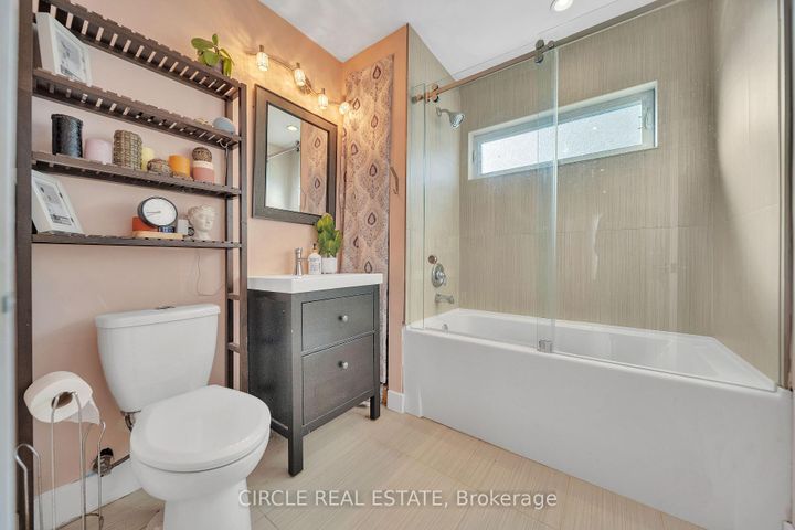 Photo 24 at 1043 Shaw Drive, Lakeview, Mississauga