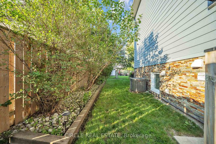 Photo 39 at 1043 Shaw Drive, Lakeview, Mississauga