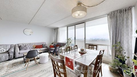 Photo 12 at 1015 - 2 Glamorgan Avenue, Dorset Park, Toronto