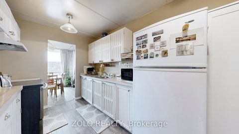 Photo 16 at 1015 - 2 Glamorgan Avenue, Dorset Park, Toronto