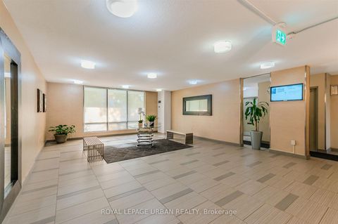 Photo 2 at 806 - 1135 Logan Avenue, Broadview North, Toronto