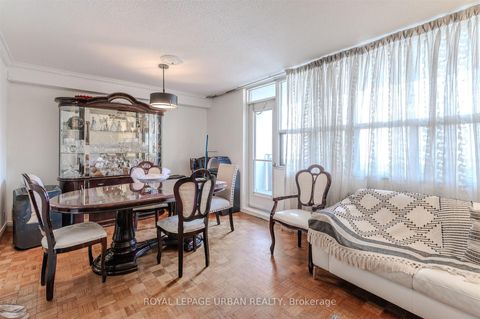 Photo 8 at 806 - 1135 Logan Avenue, Broadview North, Toronto