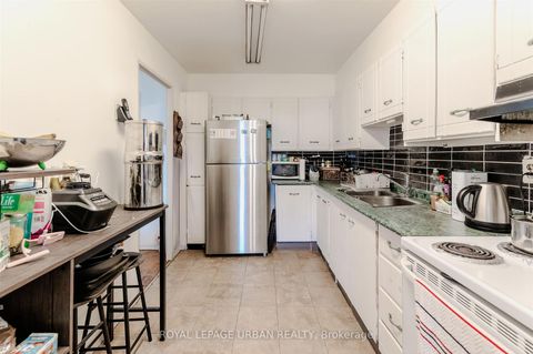 Photo 12 at 806 - 1135 Logan Avenue, Broadview North, Toronto