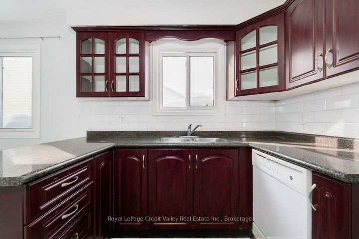 Photo 5 at 376 Hansen Road N, Madoc, Brampton