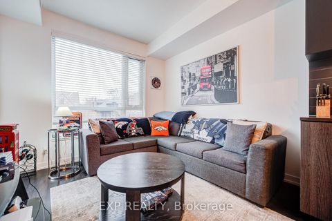 Photo 4 at 209 - 223 St Clair Avenue W, Casa Loma, Toronto