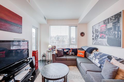 Photo 5 at 209 - 223 St Clair Avenue W, Casa Loma, Toronto