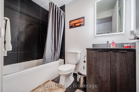 Photo 8 at 209 - 223 St Clair Avenue W, Casa Loma, Toronto