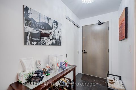 Photo 9 at 209 - 223 St Clair Avenue W, Casa Loma, Toronto