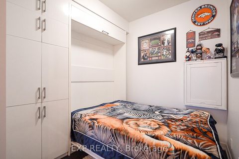 Photo 11 at 209 - 223 St Clair Avenue W, Casa Loma, Toronto