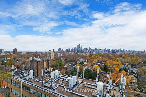 Photo 18 at 209 - 223 St Clair Avenue W, Casa Loma, Toronto