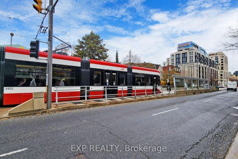 Photo 19 at 209 - 223 St Clair Avenue W, Casa Loma, Toronto